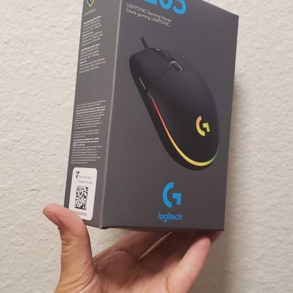 NEW Logitech Wired Optical Computer gaming mouse - Picture 8 of 13
